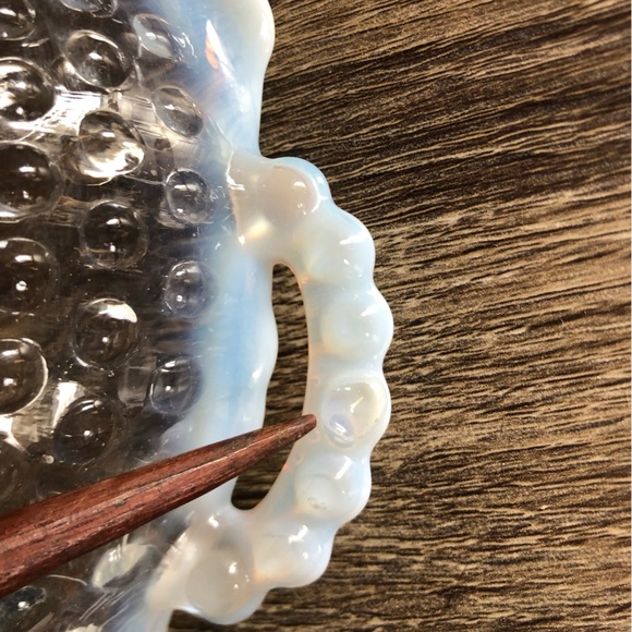 Vtg Hobnail Handled Bowl with Opal Rim - Picture 9 of 14